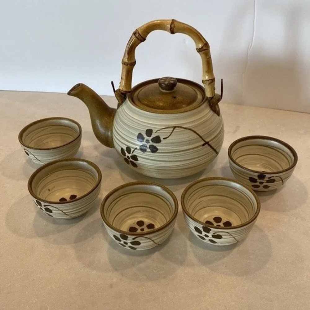 Traditional Ceremonial 9 Pc Tea Set by Yeoju Icheon.